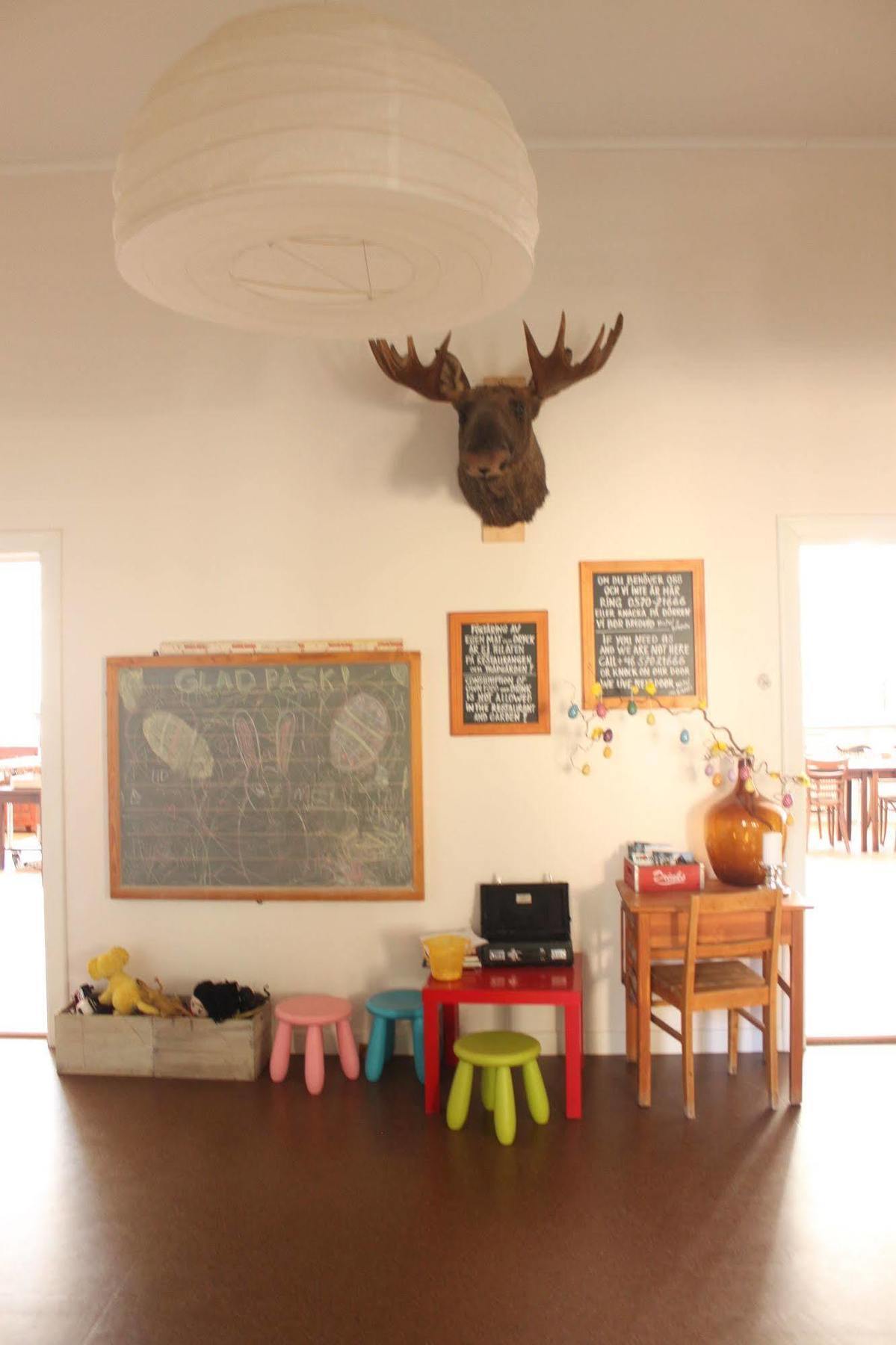 Guesthouse Eleven Hotel Арвика Екстериор снимка