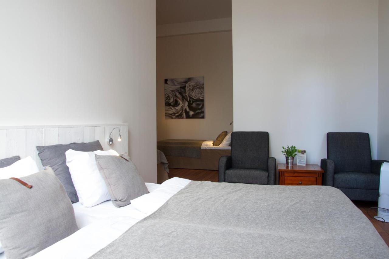 Guesthouse Eleven Hotel Арвика Екстериор снимка
